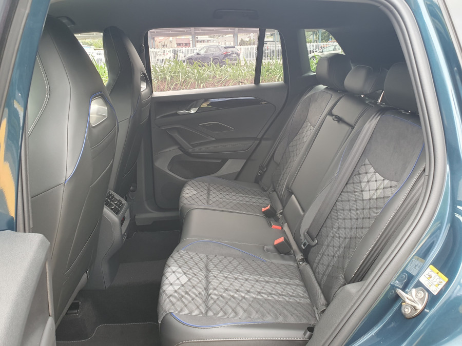2025 Volkswagen Tiguan CT 150TSI R-Line SUV Image 11