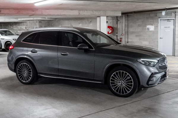 2023 Mercedes-Benz GLC-Class X254 GLC300 SUV image 3