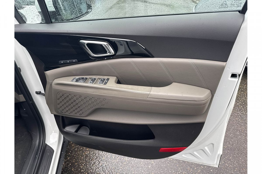 2024 MY25 Kia Carnival KA4 PE GT-Line HEV People Mover Image 7