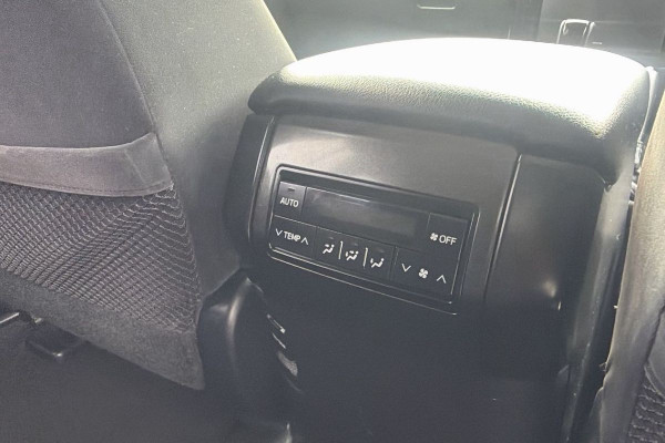 2014 Toyota LandCruiser Prado GDJ150R Altitude SUV Image 25