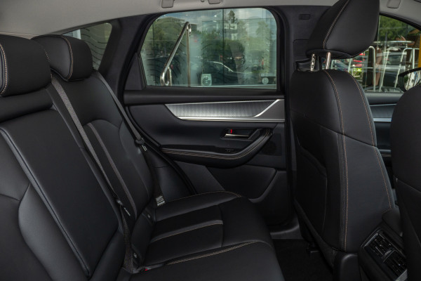 2025 Mazda CX-60 KH Series G25 Evolve SUV Image 9