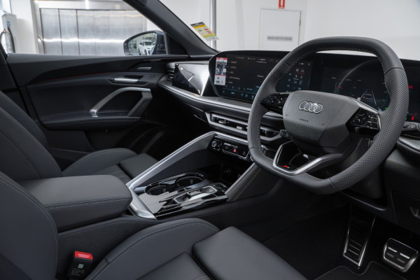 2025 Audi Q5 GU TDI 150kW Sport SUV image 7