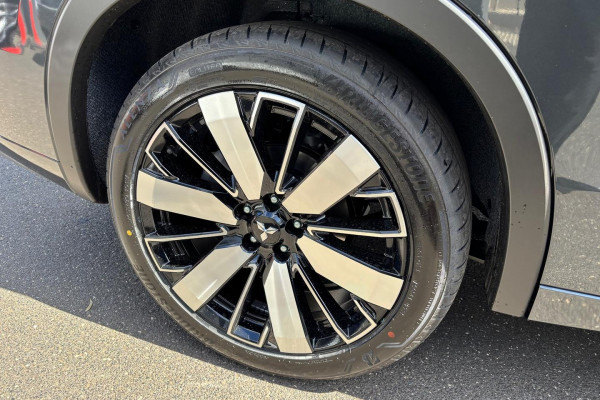 2025 Mitsubishi Outlander ZM Exceed SUV Image 9