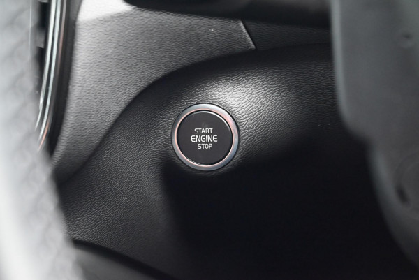 2025 MY26 Volvo XC40 XZ Plus B4 SUV image 14