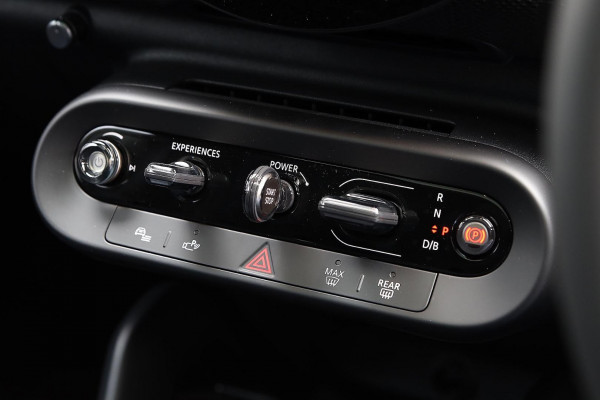2026 MINI Cooper J01 SE Favoured Hatch image 13