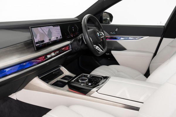 2024 BMW 7 Series G70 740i M Sport Sedan image 8