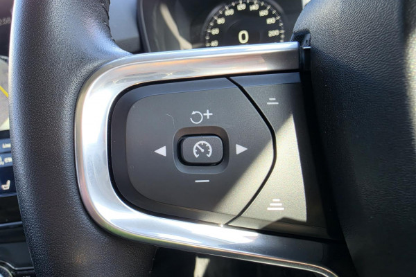 2018 MY19 Volvo XC40 XZ T4 Inscription SUV Image 28