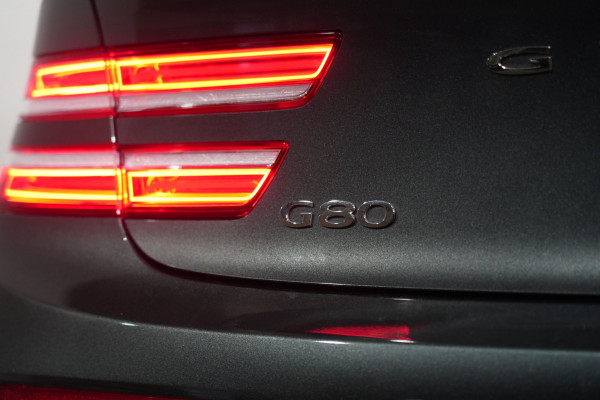 2023 Genesis G80 3.5t Awd Lux Sedan Image 9
