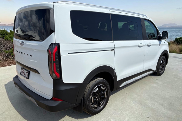 2024 MY24.5 Ford Tourneo AV Active People Mover Image 3