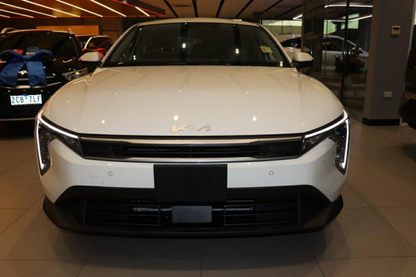 2025 Kia K4 CL4m S Sedan Image 5