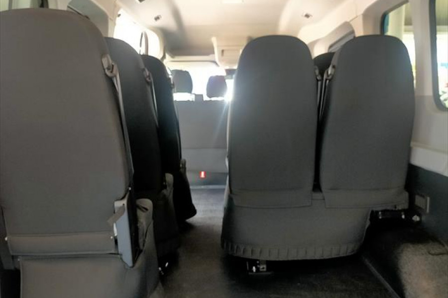 2025 MY24 LDV Deliver 9  12-Seat Bus Image 12