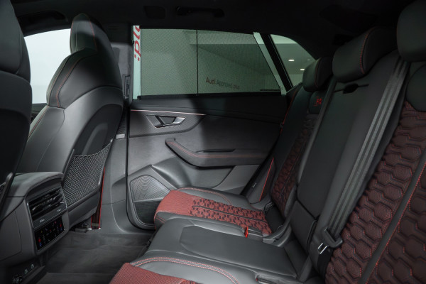 2025 Audi RS Q8 F1 TFSI SUV image 9