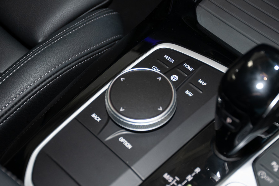 2022 BMW X4 xDrive30i M Sport SUV Image 19