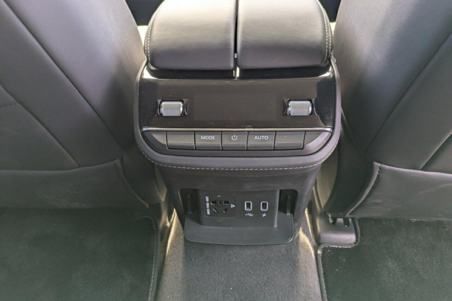 2024 MY25 LDV D90 SV9A Executive SUV Image 14