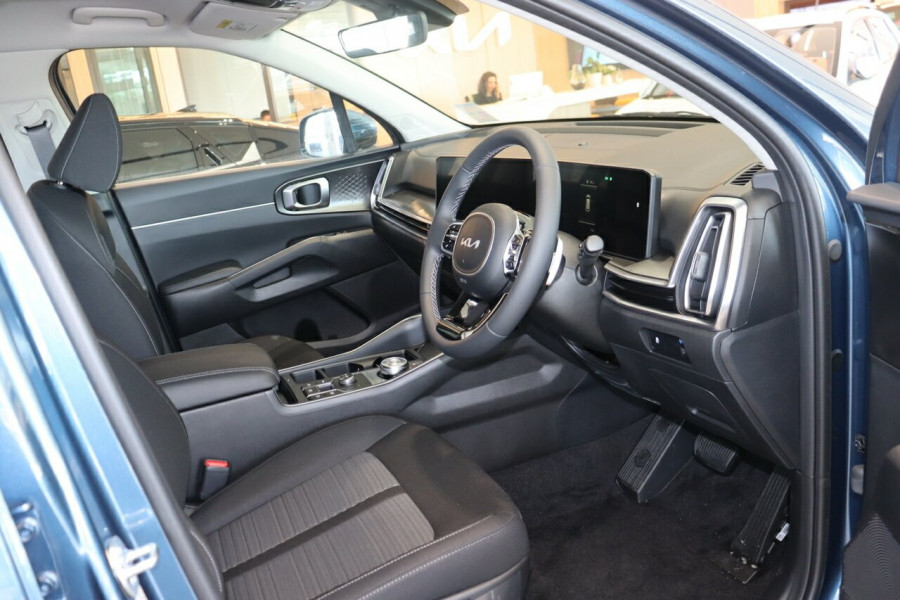 2024 MY25 Kia Sorento MQ4 PE Sport SUV Image 14