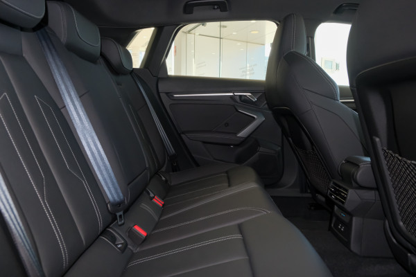 2026 Audi A3 GY TFSI 110kW S line Hatch image 7