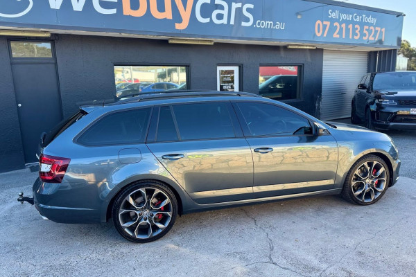 2019 Skoda Octavia NE RS 245 Wagon Image 5