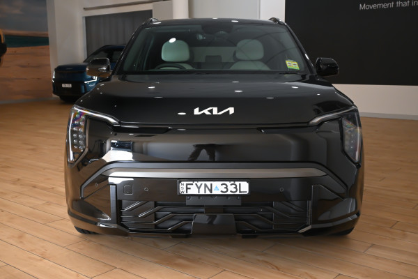 2025 Kia EV3 SV GT-Line SUV image 4