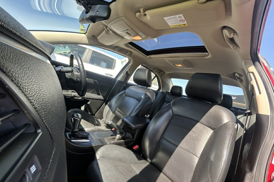 2012 Suzuki Kizashi FR MY11 Prestige Sedan Image 19