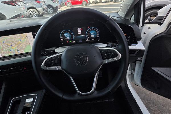 2023 Volkswagen Golf 8 110TSI Life Hatch Image 22