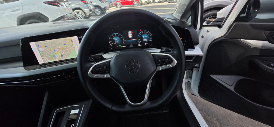 2023 Volkswagen Golf 8 110TSI Life Hatch Image 22