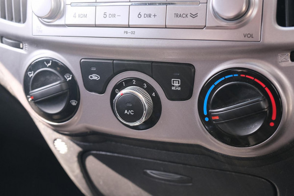 2014 MY15 Hyundai i20 PB Active Hatch Image 14
