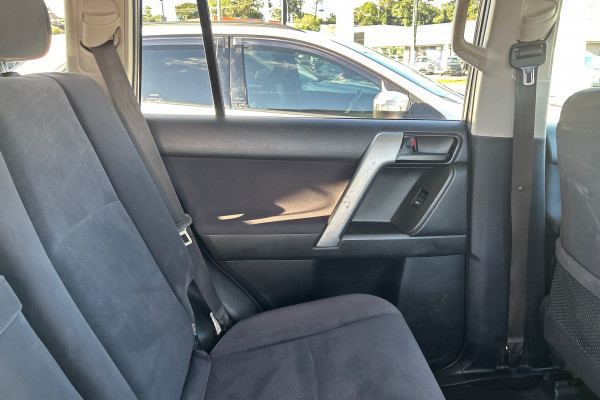2016 Toyota LandCruiser Prado GDJ150R GXL SUV Image 36