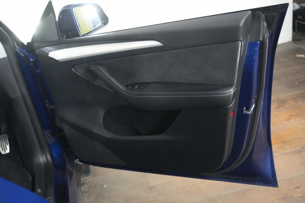 2024 Tesla Model Y  Long Range SUV Image 22