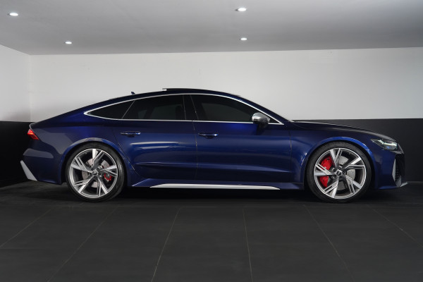 2020 Audi RS7 Quattro Hatch Image 13