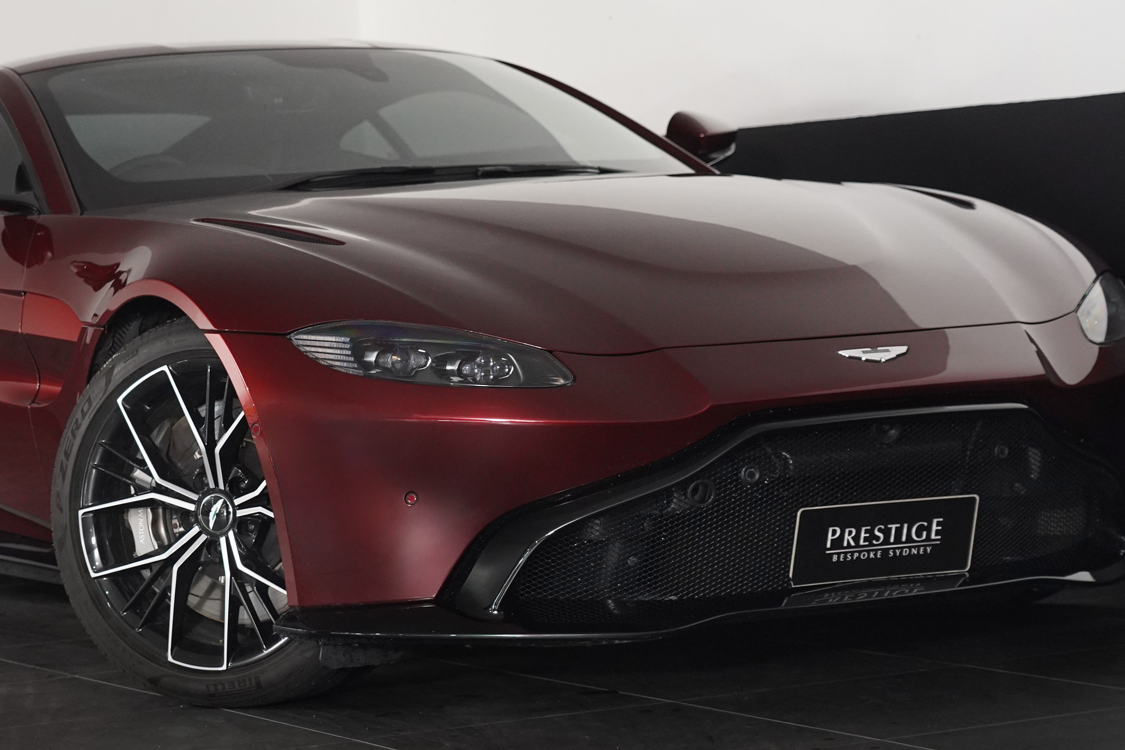 2022 Aston Martin Vantage  Coupe Image 15