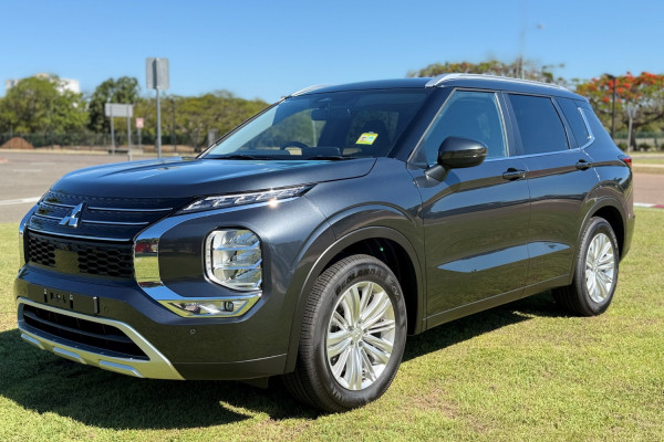 2024 Mitsubishi Outlander ZM LS SUV