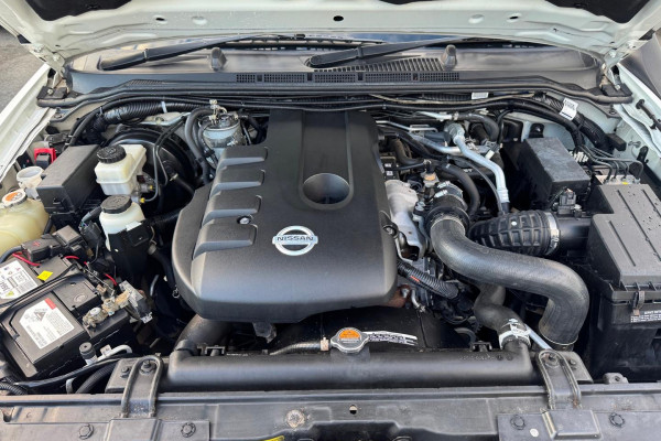 2012 Nissan Navara D40 Series 6 ST Ute Image 24