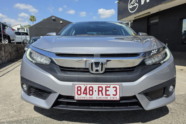 2016 Honda Civic 10th Gen VTi-LX Sedan Image 4
