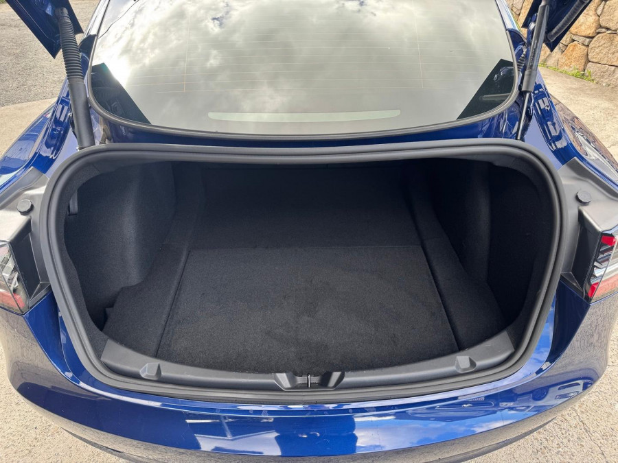 2023 Tesla Model 3  Rear-Wheel Drive Sedan Image 18