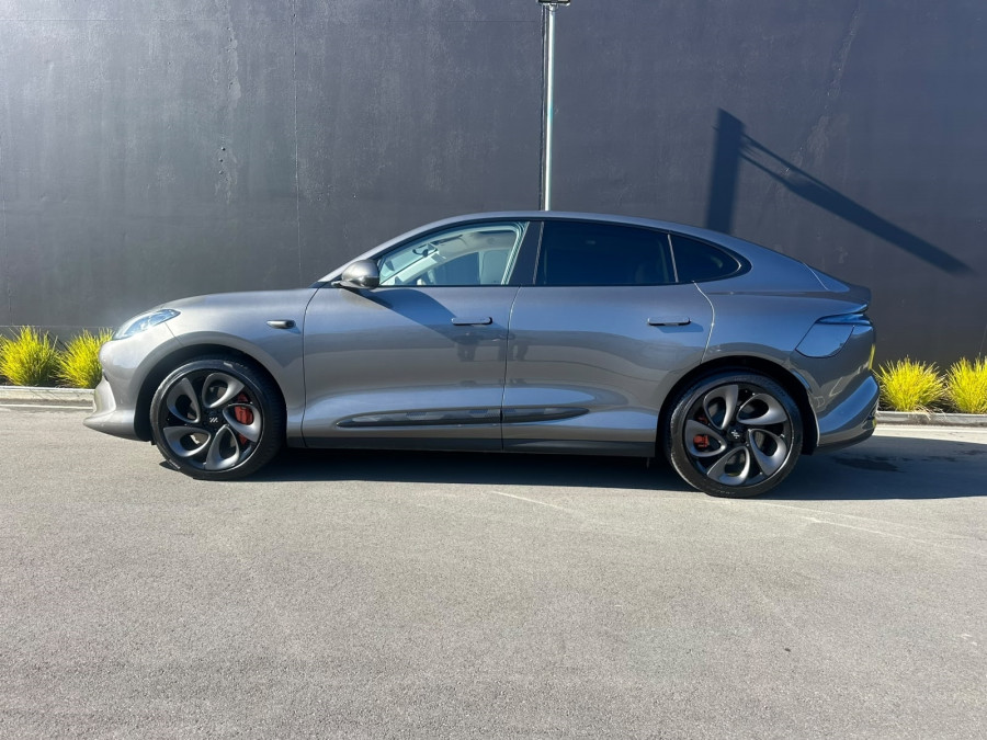 2025 MG IM6 S12L Performance SUV Image 6
