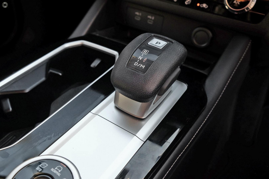 2025 Mitsubishi Outlander ZM ES SUV Image 13