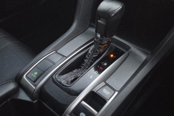 2019 MY18 Honda Civic 10th Gen VTi-LX Hatch Image 21
