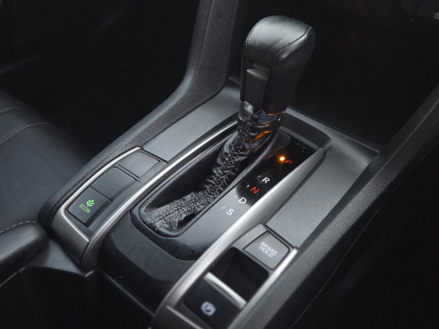2019 MY18 Honda Civic 10th Gen VTi-LX Hatch Image 21