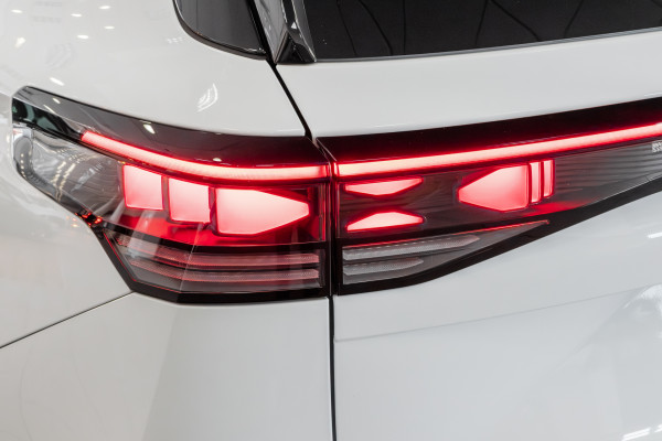 2025 Volkswagen Tayron R4 195TSI R-Line SUV Image 22