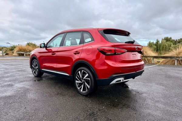2026 MG ZS ZS32 Essence SUV Image 5