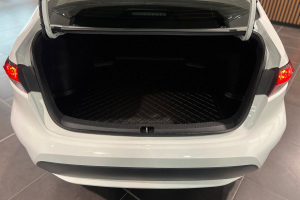 2020 Toyota Corolla ZRE SX Sedan Image 8
