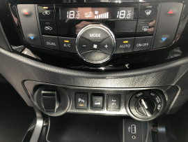 2024 Nissan Navara D23 PRO-4X Warrior Ute image 26