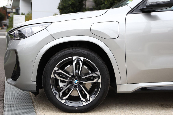 2026 BMW X1 U11 xDrive25e M Sport SUV image 7