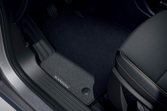 Comfort textile floor carpets - front seats