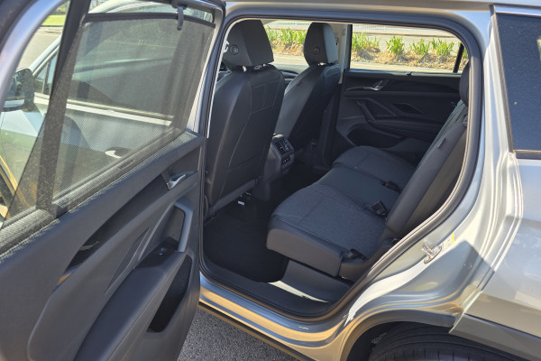 2025 Volkswagen Tayron R4 110TSI Life SUV Image 13