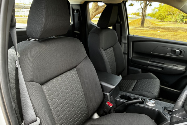2026 Mitsubishi Triton MV  GLX Cab Chassis Image 11