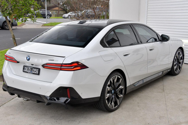 2024 BMW i5 G60 eDrive40 M Sport Sedan image 28