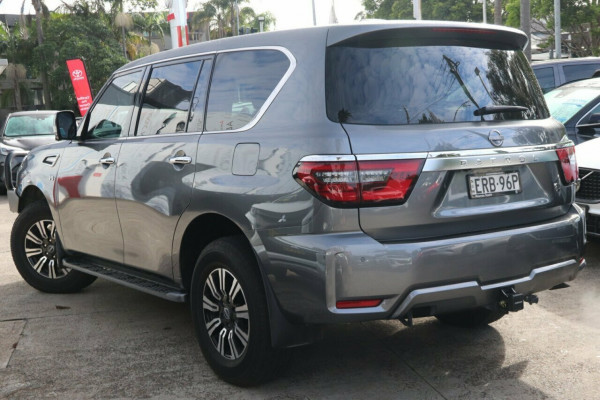 2022 Nissan Patrol Y62 Series 5 Ti SUV Image 3
