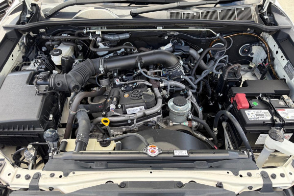 2022 Toyota HiLux TGN121R WorkMate Cab Chassis Image 19