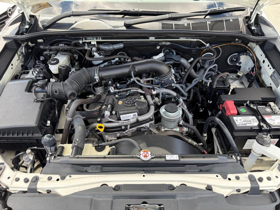 2022 Toyota HiLux TGN121R WorkMate Cab Chassis Image 19